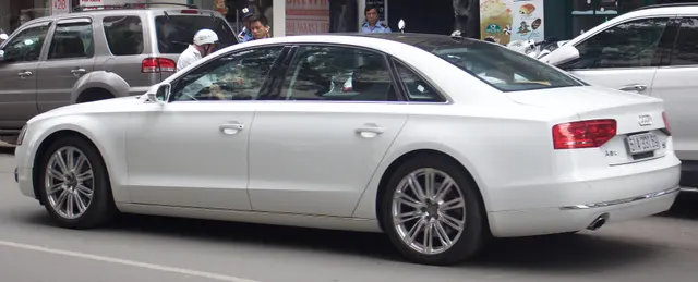 Audi A8 D4