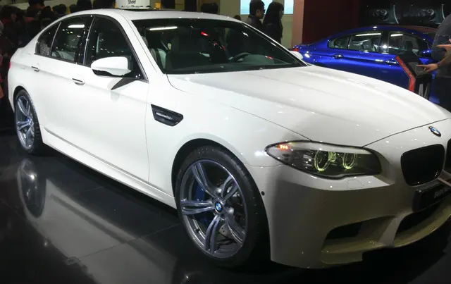 BMW M5 F10