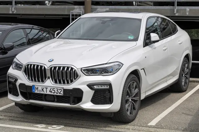 BMW X6 G06