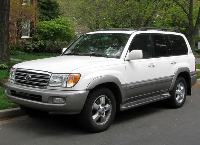 Toyota Land Cruiser 100