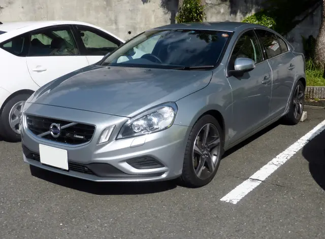 Volvo S60 II